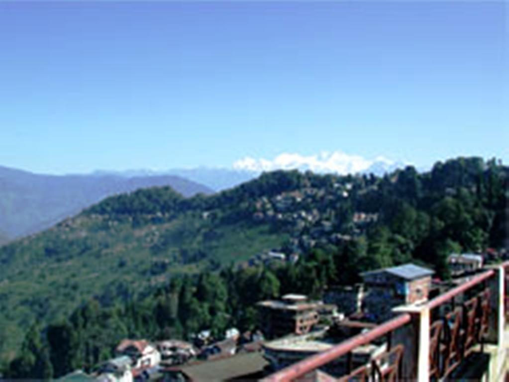 Broadway Hotel Darjeeling  Eksteriør billede