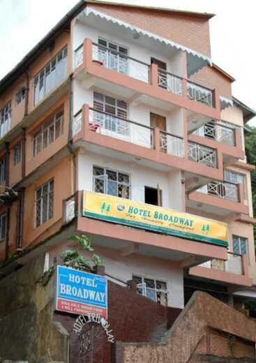 Broadway Hotel Darjeeling  Eksteriør billede